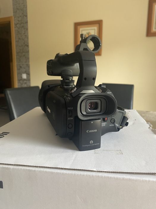 Canon XA60 camrecorder