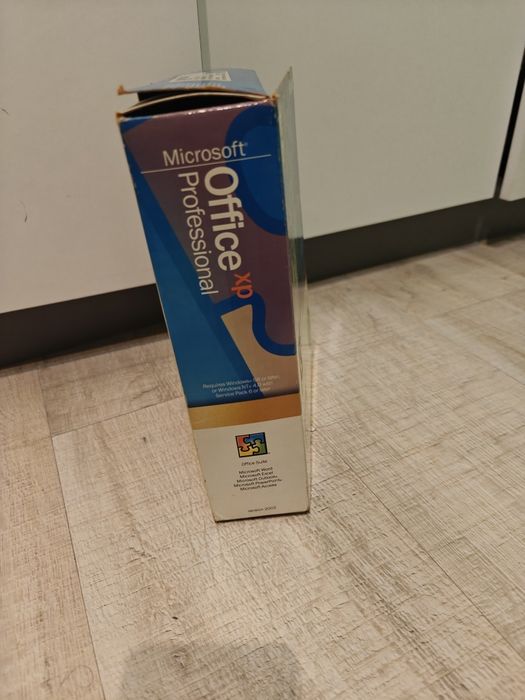 Microsoft Office XP box