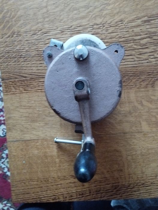 Точило механічне ручне