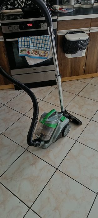 Odkurzacz bezworkowy