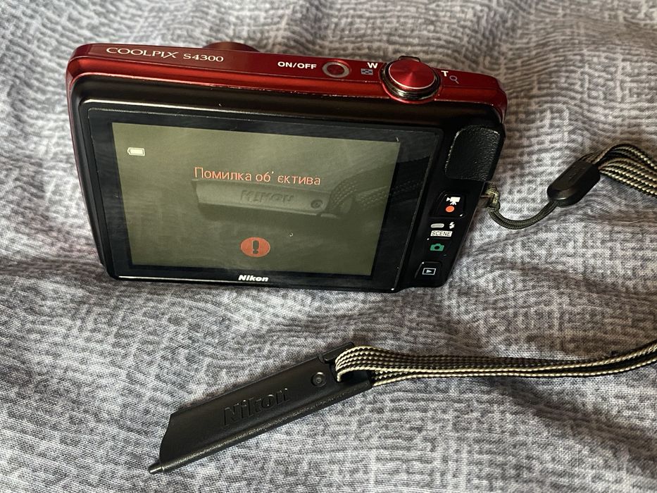 Nikon Coolpix S4300 — помилка об’єктива, під ремонт / на запчастини