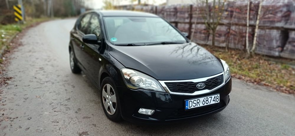 Kia ceed 2011 rok