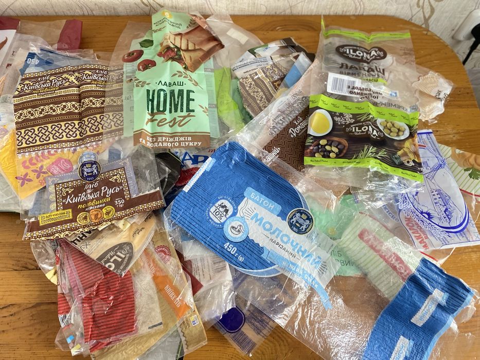 Отдам даром чистые пакеты из-под хлеба, разные размеры