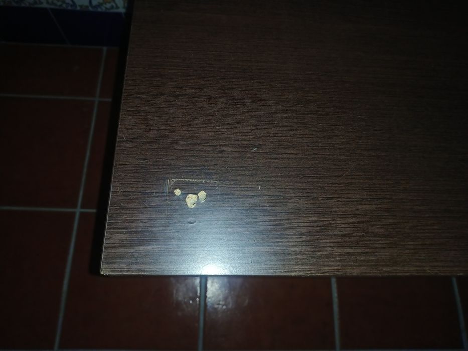 Movel TV sala muito robusto com portas