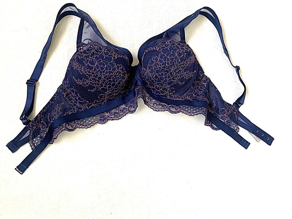 Бюстгальтер triumph (німеччина), на кісточках, з пуш-ап, розмір 70в