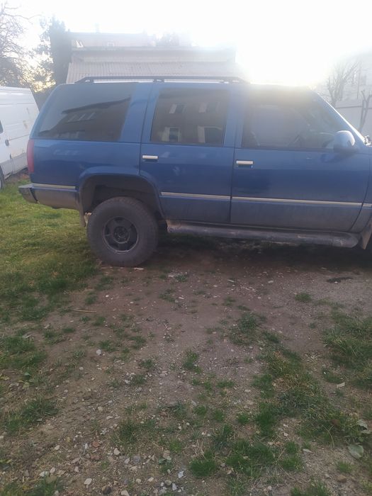 Продам GMC Yukon 5.7L