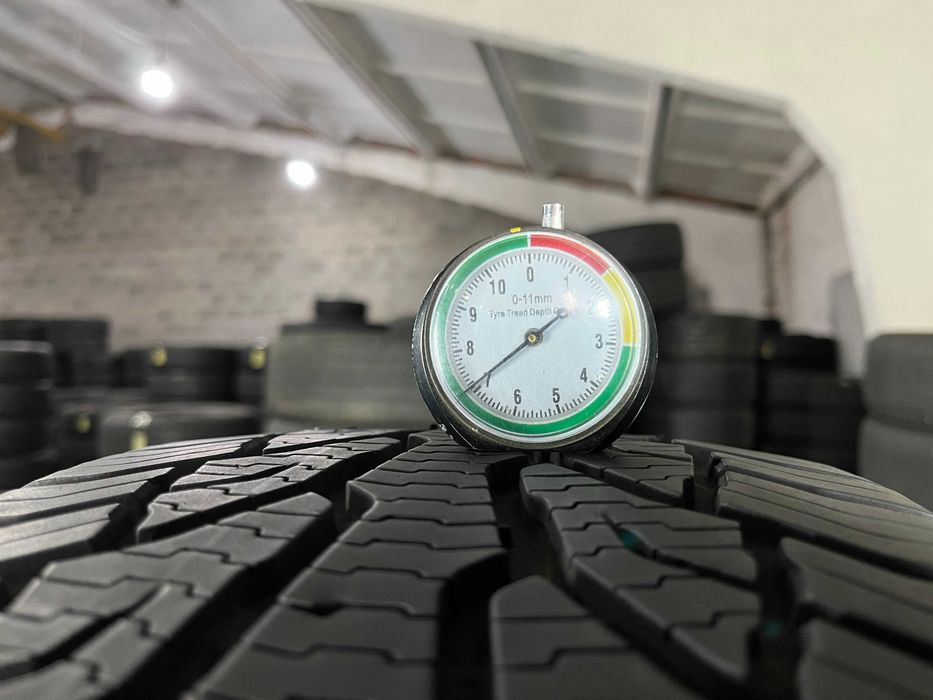 LS1829 Всесезонні шини 225/50r17 Uniroyal AllSeasonExpert 2 комплект резина р17