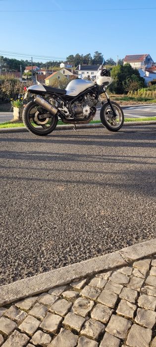 Xj 600 cc de 92 vende se ou troca se tambem vendo a scooter