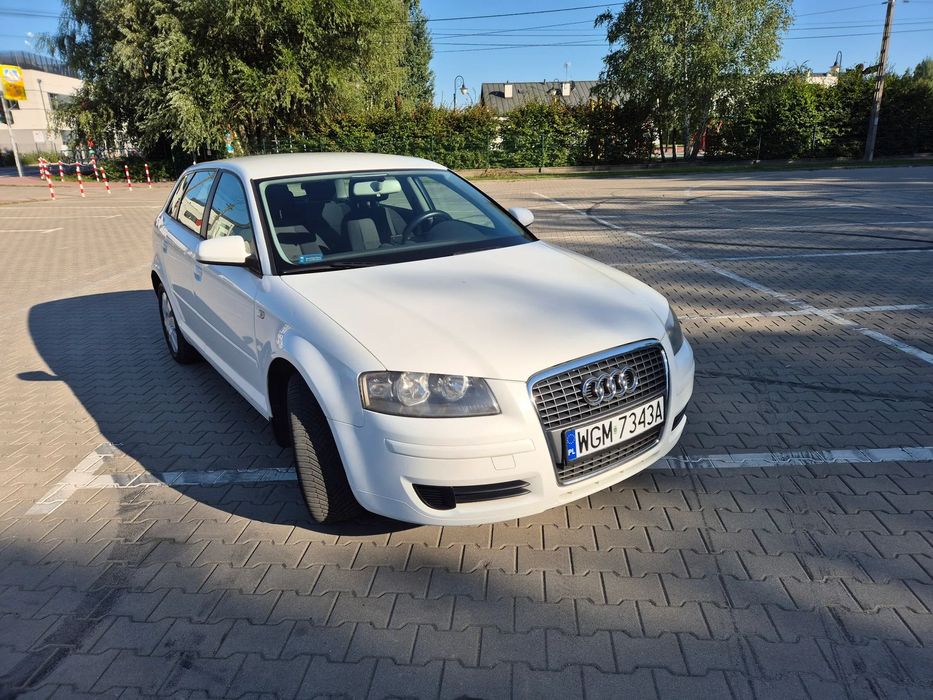 Audi A3 Sportback Audi A4 8P 1.6 w bardzo dobrym stanie