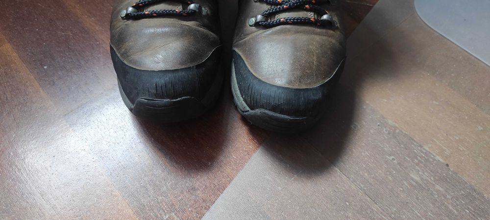 Vendo Botas de Caminhada
