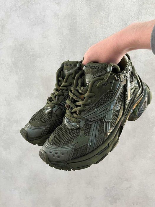 balenciaga runner