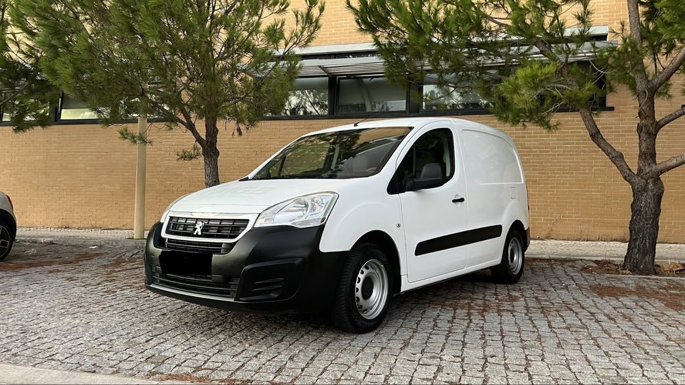 Peugeot Partner  1.6 hdi  3 lugares / 2016 Sem Adblue