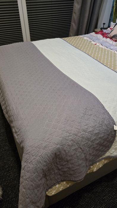 Narzuta na łóżko duża