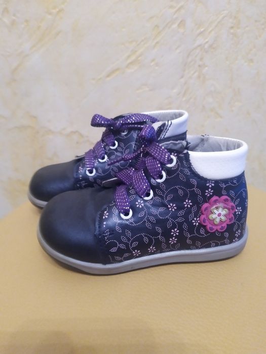 Ботинки для дівчинки , 25 розмір