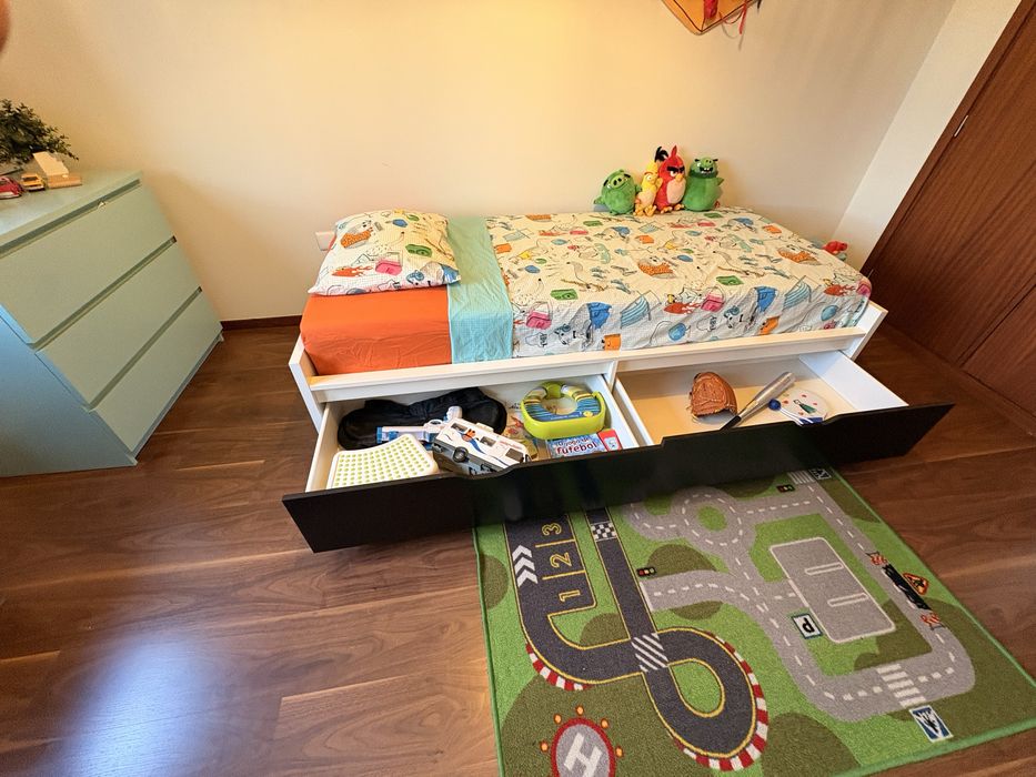 Cama inividual de criança Ikea com colchão