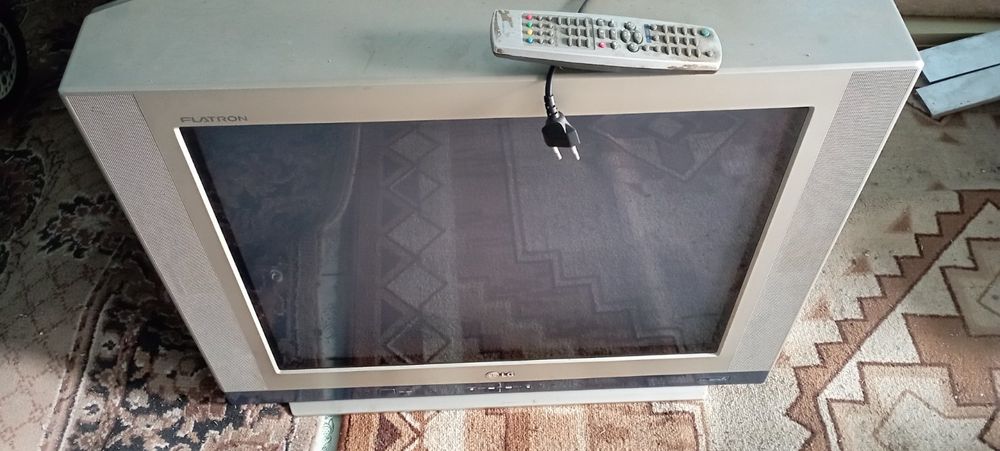 Телевизор LG Flatron