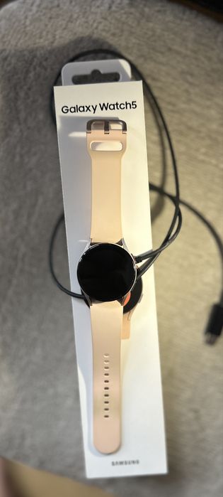 Samsung Galaxy Watch 5  | 40mm | Smartwatch | NFC GPS | Ładowarka