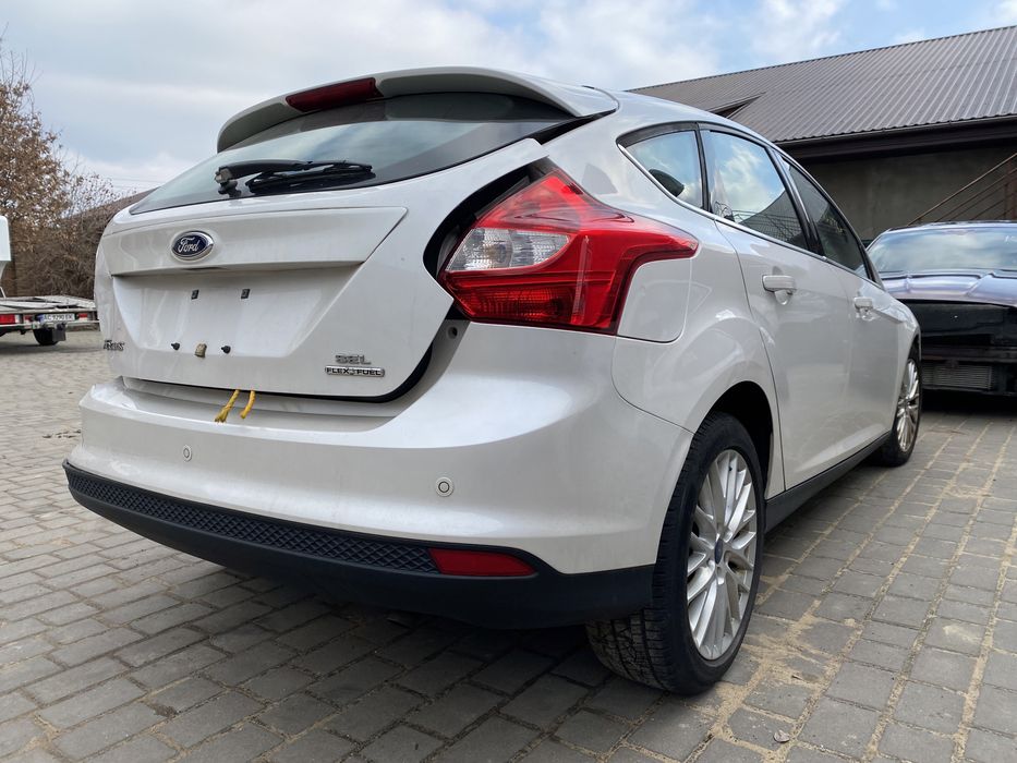 Кришка багажника форд фокус 11-15 / Ford Focus
