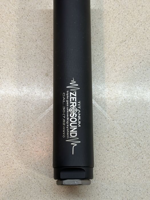 Продам модератор ,резьба 5/8  24,титановый