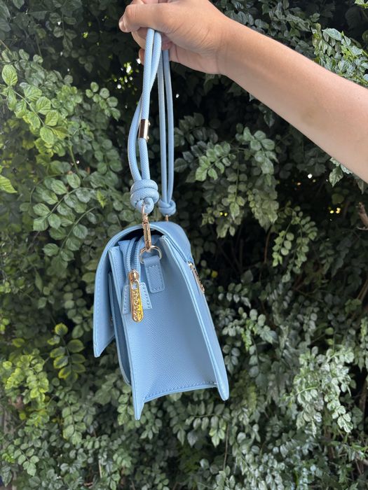 Mala Azul bebe nova