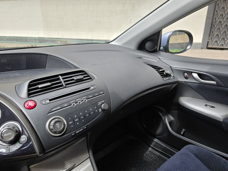 Продам Honda Civic 5D