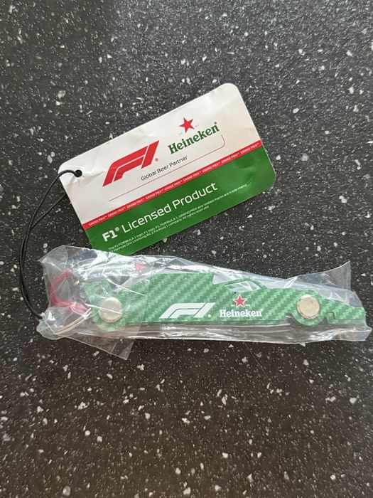 Limitowany zestaw parasol + brelok F1 x Heineken