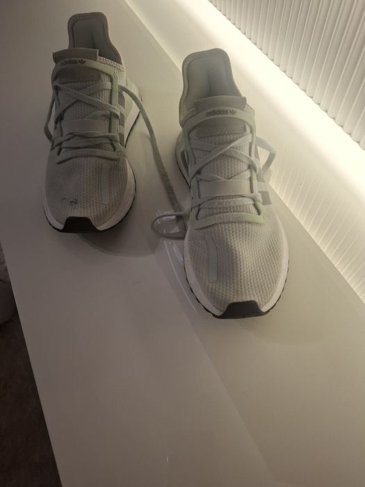 Sprzedam buty Adidas U_Path Run GZ2508 – rozmiar 42-43.
