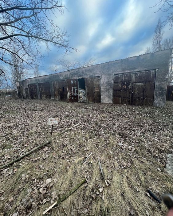 Продам складские помещения с участком