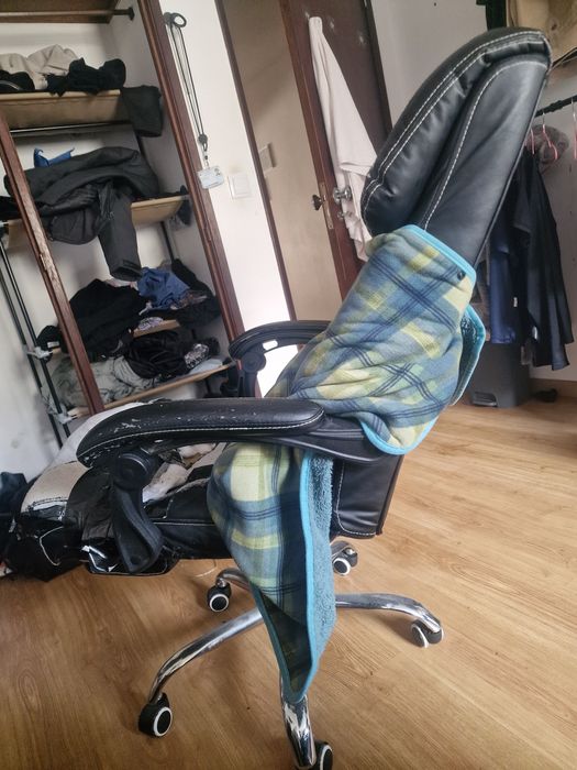 Cadeira almofada, escritório ou gamer para restaurar