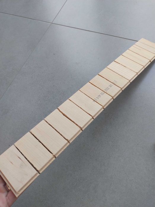 Dąb wędzony parkiet warstwowy lakierowany klasa Natur 11x70x490mm