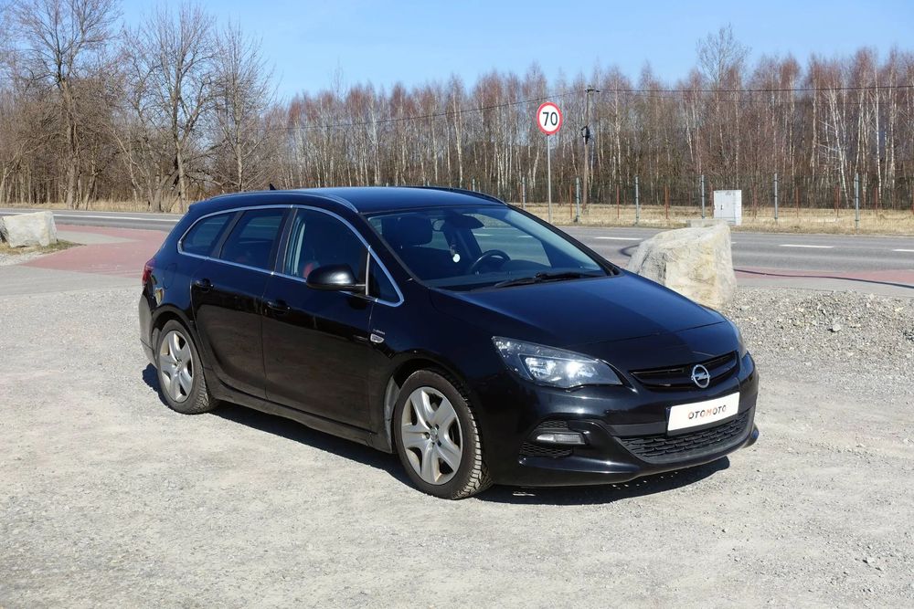Opel Astra 2.0CDTI 195KM BiTurbo Wymieniony rozrząd Nowe opony Navi Skóra