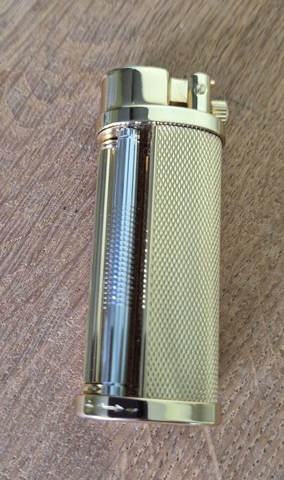 Зажигалка Colibri