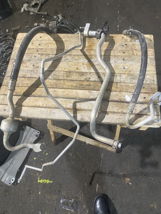 Трубки кондиционера Ford Fiesta MK7