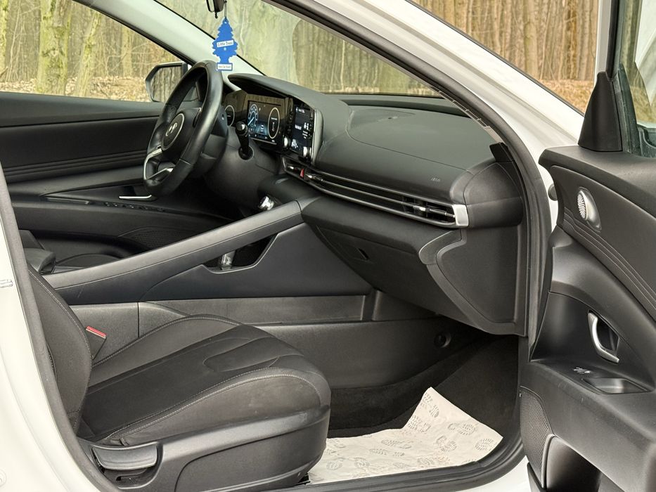 Hyundai Elantra 2021