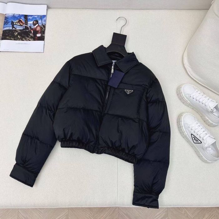 Продаю куртку prada