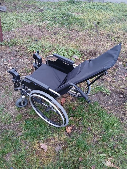 Wózek inwalidzki Vermeiren V300 30 stopni  stan bardzo dobry