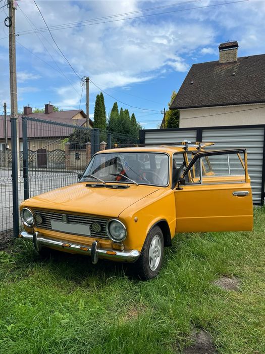 Легковий автомобіль