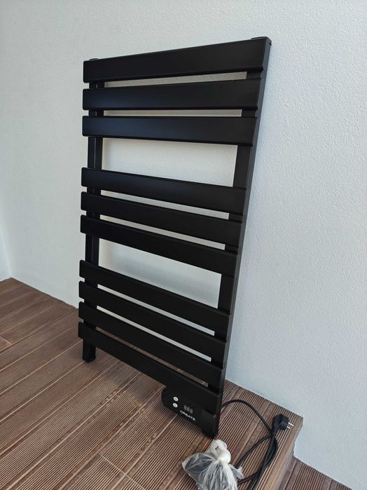 Toalheiro WARM TOWEL Barra de toalha elétrica para piso ou parede 500W
