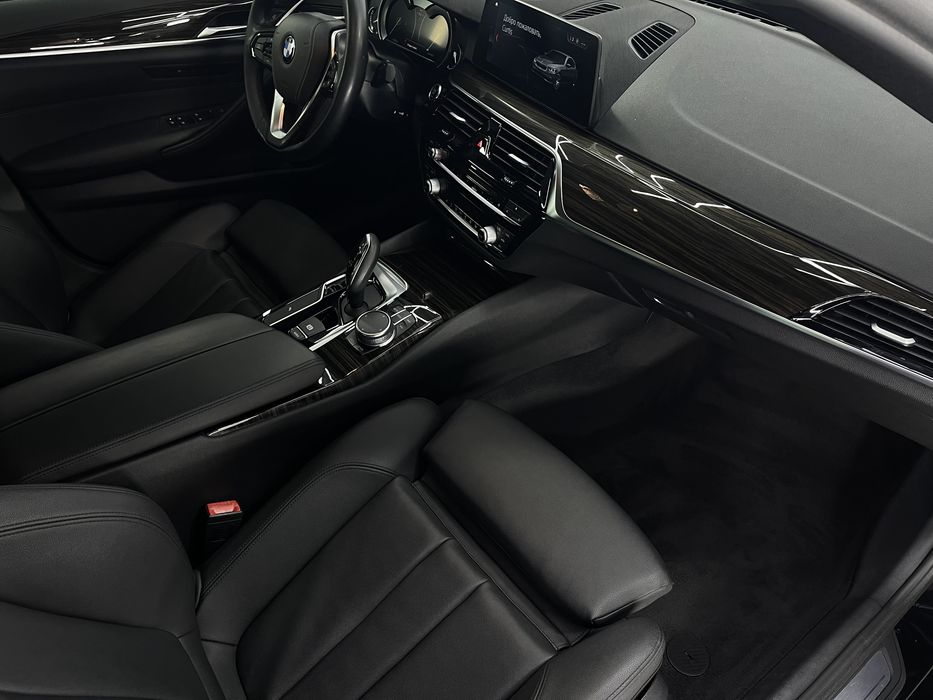 BMW 5 Series 2017 VIN WBAJA5C55JWA37114 фото оголошення 8 з 11