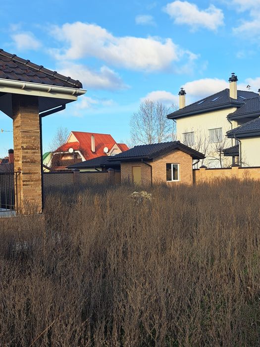 Будинок в Зазимських садах на березі Десни, 15 км.від  Київа.