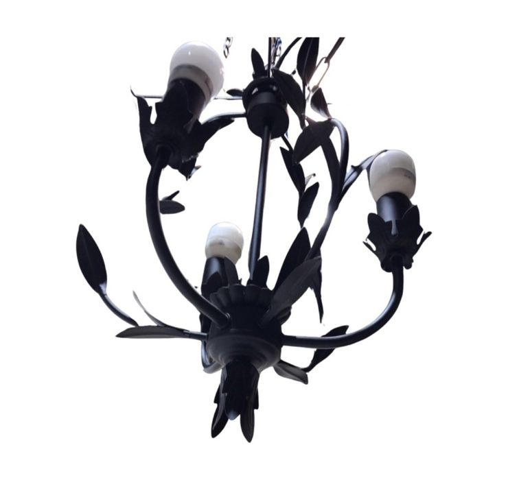 Candeeiro de tecto estilo holandês com 12 lâmpadas.