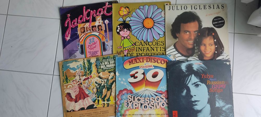 Discos vinil LP e singles