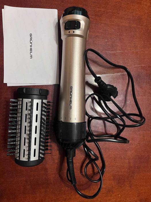 Фен-щітка Grunhelm GHA-830