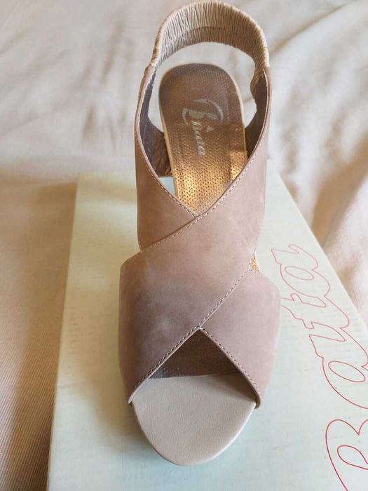 Buty damskie Bata 38