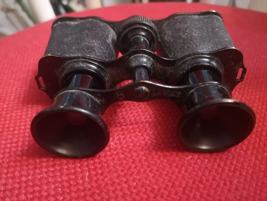Бинокль театральный