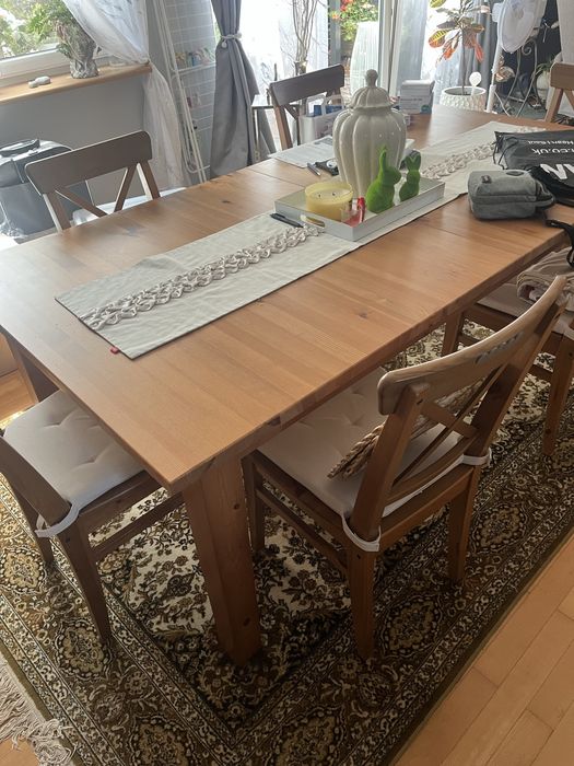 Stol IKEA do jadalni plus 6 kresel
