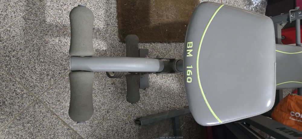 Banco musculação com pesos