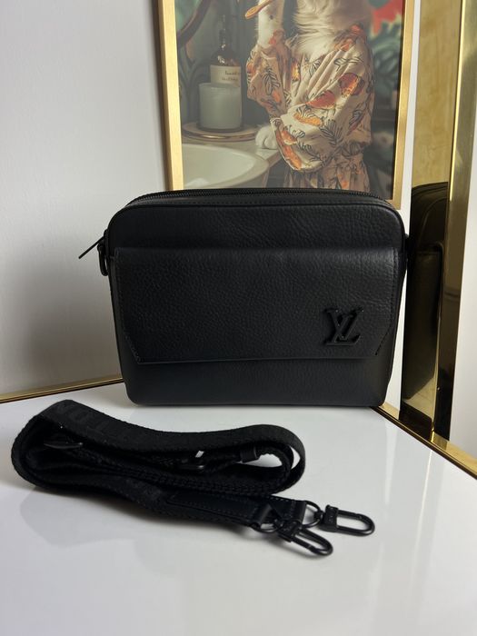 Saszetka Louis Vuitton Fastline Messenger skora naturalna  Nowa Promo