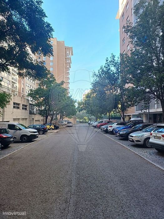 Apartamento T1 para arrendamento