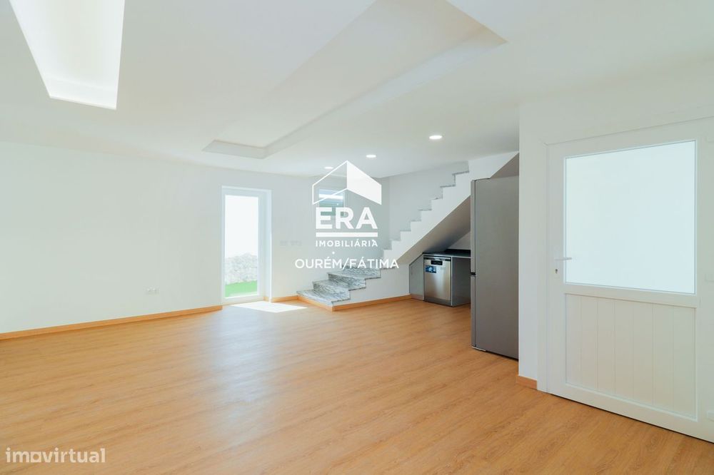 Moradia T3, totalmente renovada